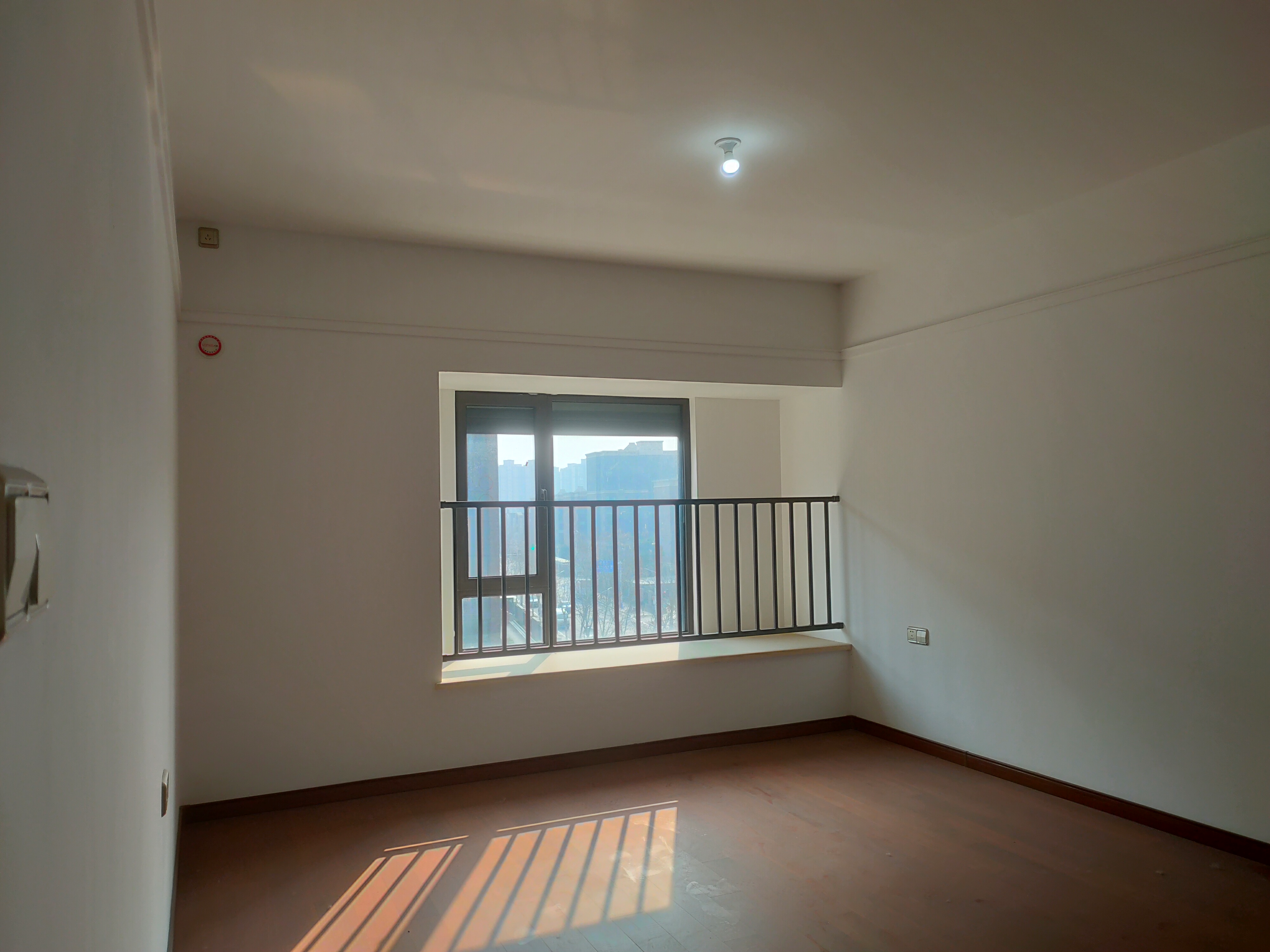 万科城市之光 4室2厅2卫 143m&sup2;