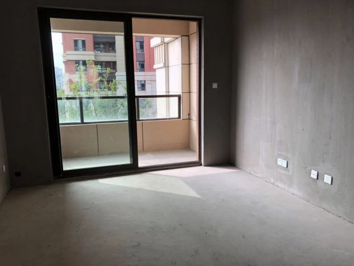 碧桂园云峯中心 1室1厅1卫 75m²