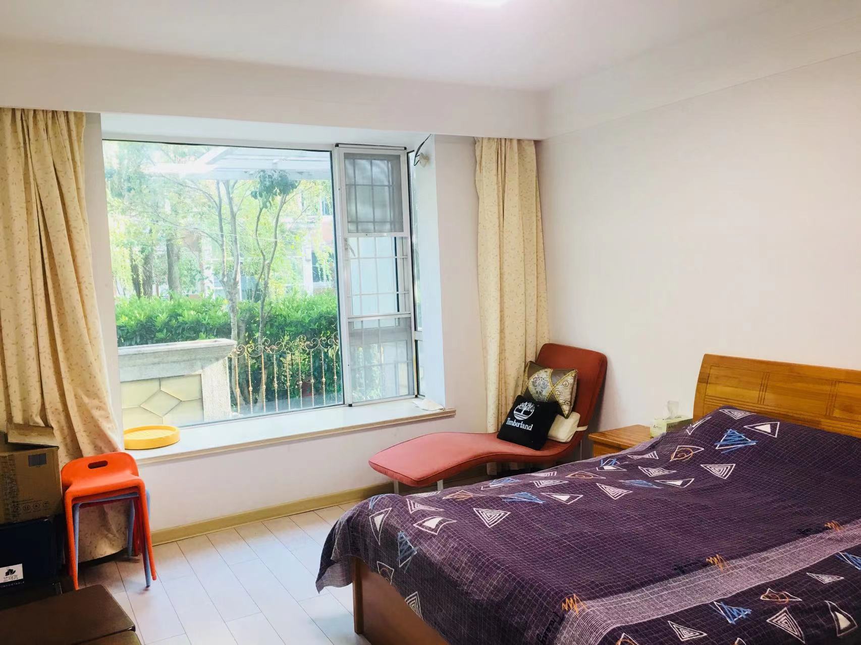 天安花园 4室2厅2卫 265.00m&sup2;