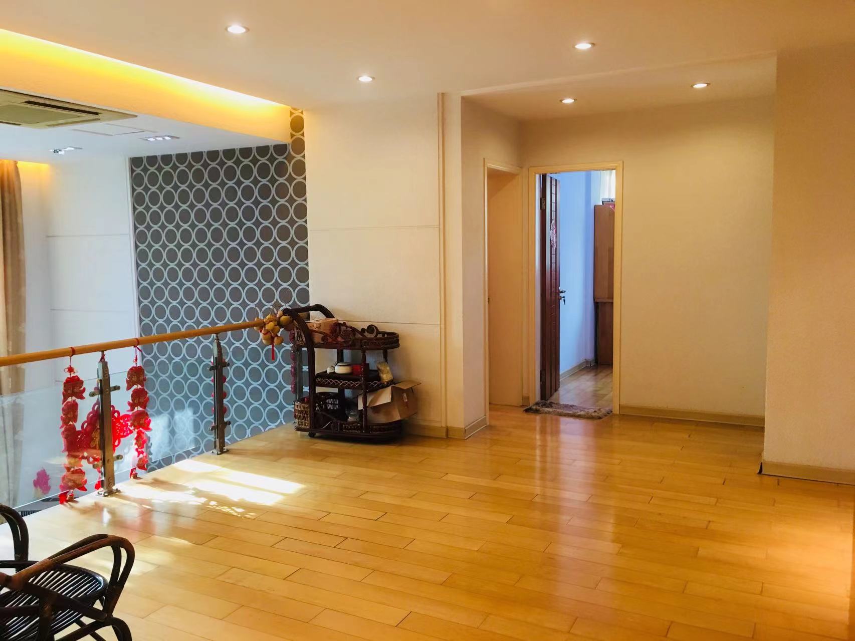 天安花园 4室2厅2卫 265.00m&sup2;