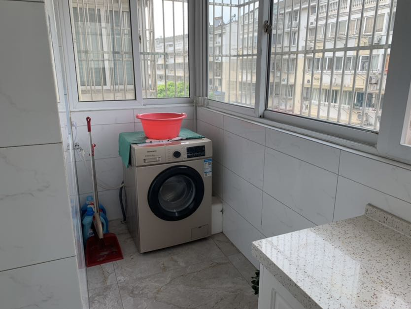 世纪新城 3室1厅1卫 107m&sup2;