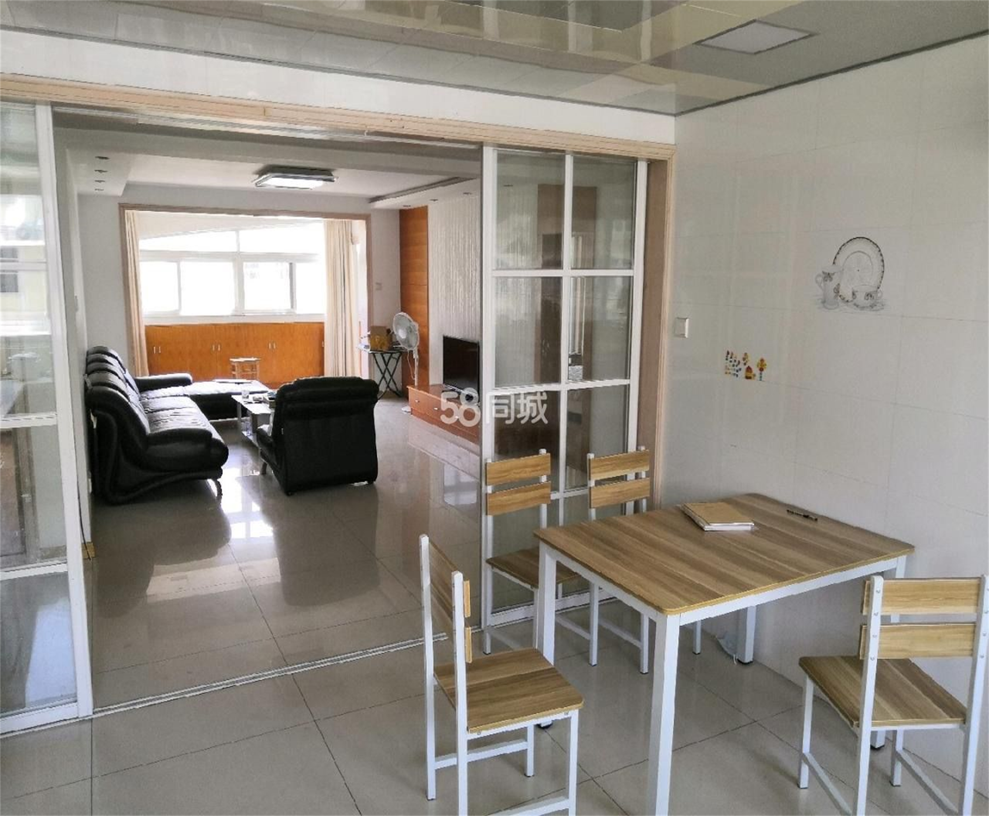春晖花园 3室2厅2卫 136.91m&sup2;