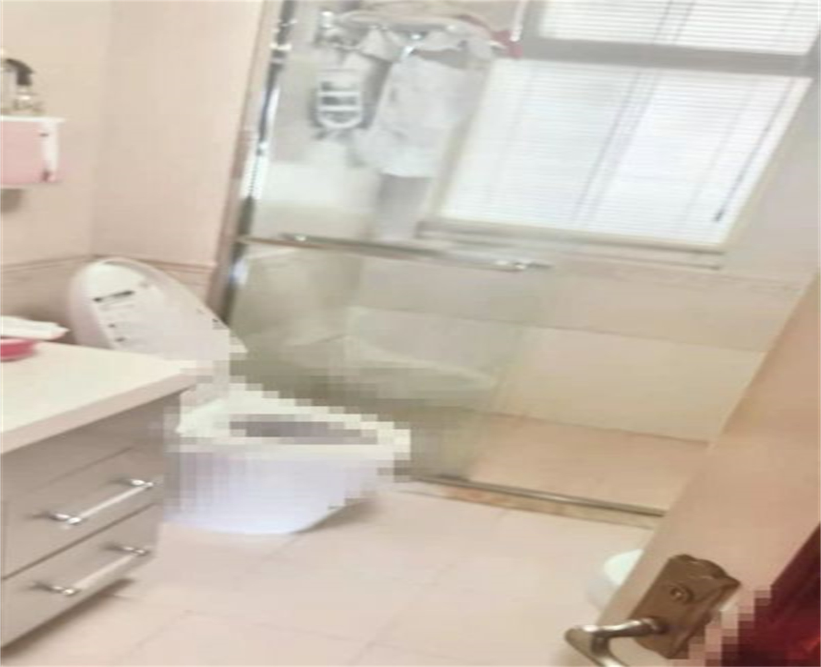 王府大厦 4室1厅1卫 200m&sup2;
