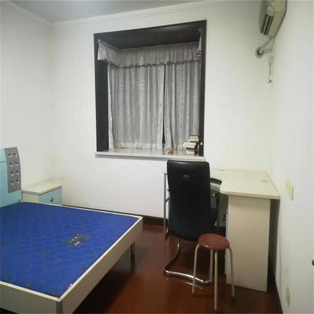 春晖花园 3室2厅1卫 140m&sup2;