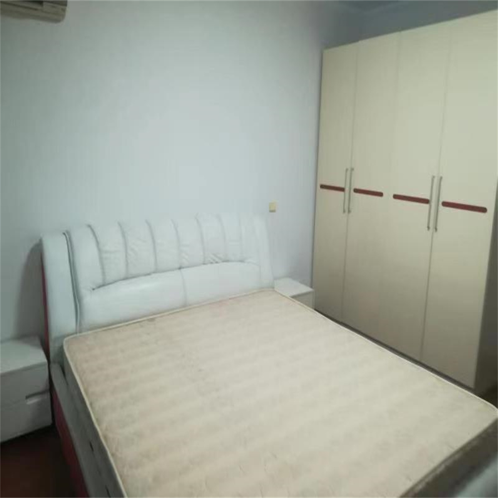 春晖花园 3室2厅1卫 140m&sup2;