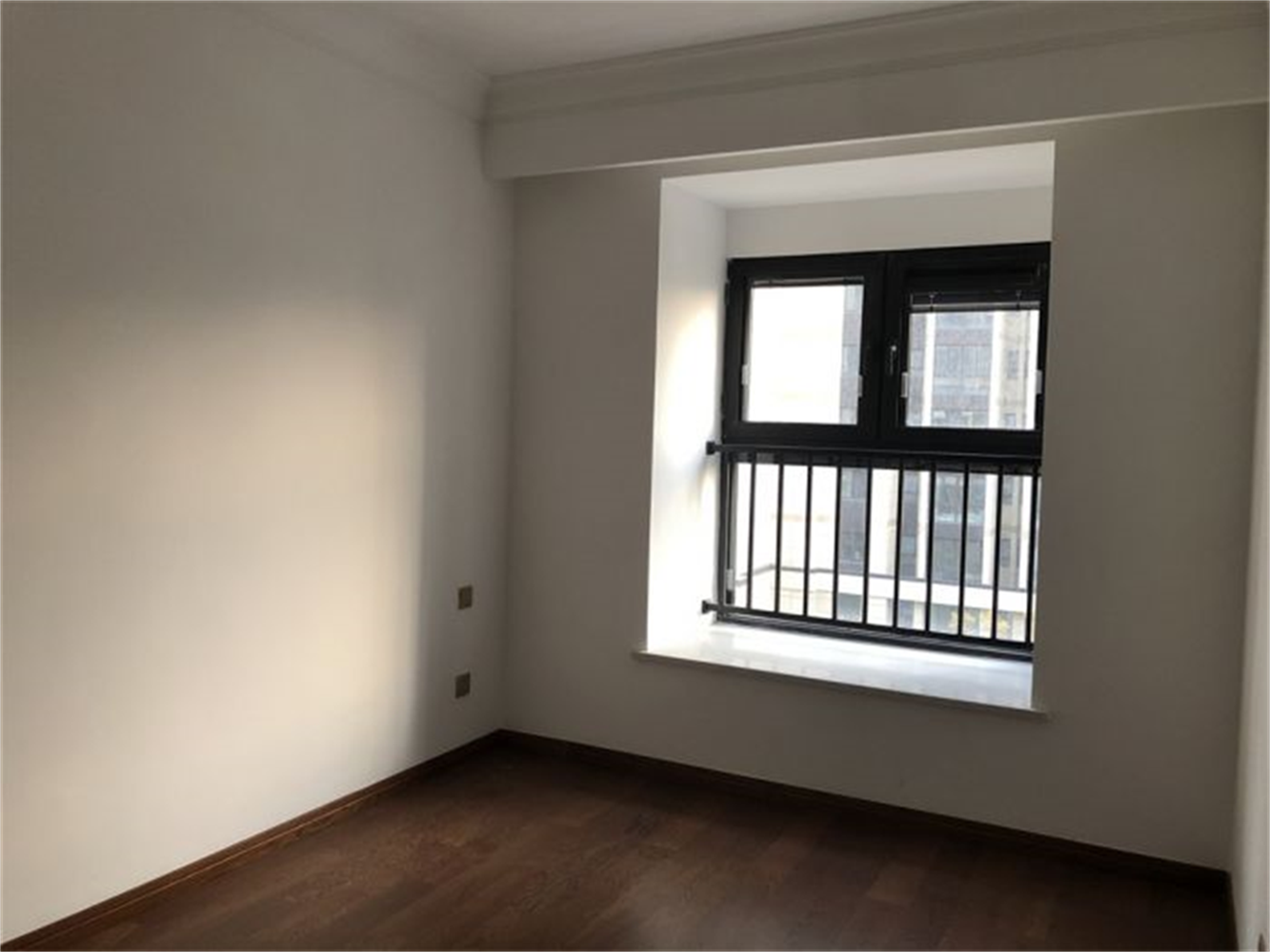 雍华府 3室2厅2卫 118m&sup2;