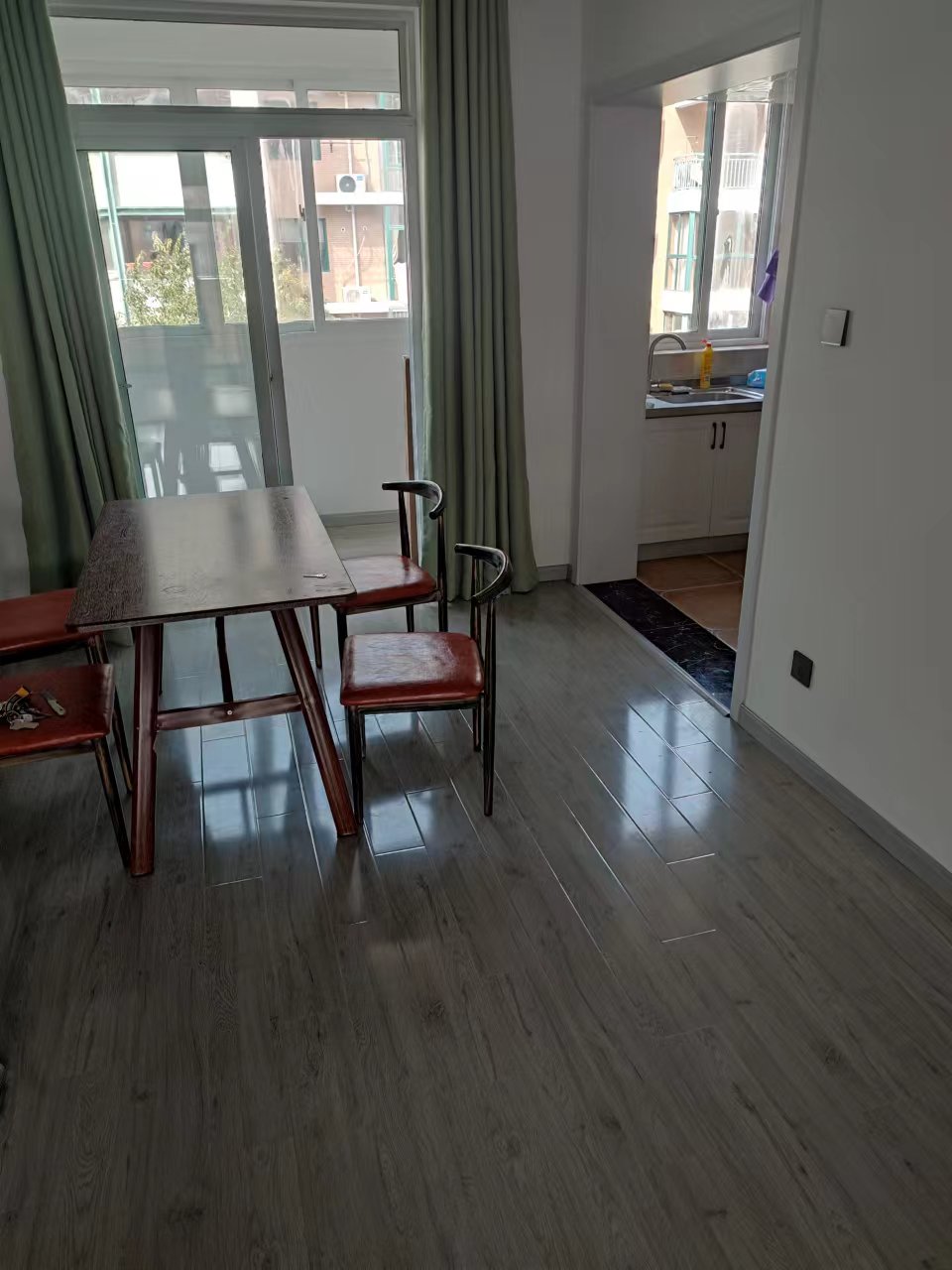 源兴花苑南区 2室1厅1卫 89m&sup2;