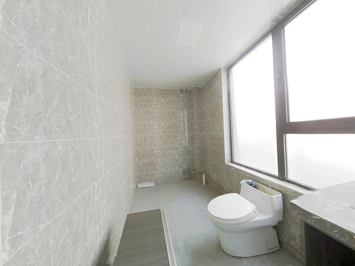 远创紫樾台 4室3厅3卫 194.83m&sup2;