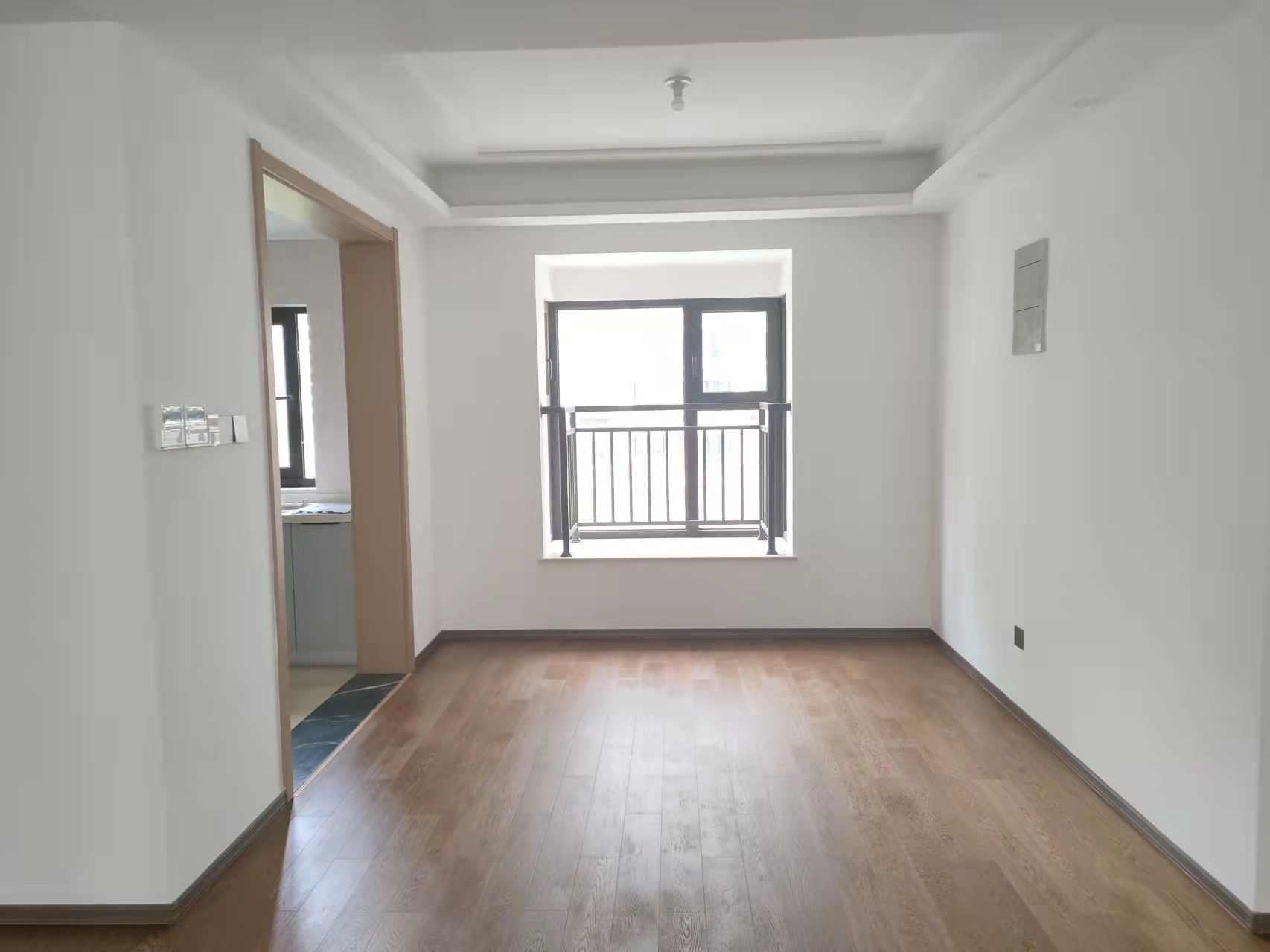 春风南岸西园 5室2厅2卫 142.00m²