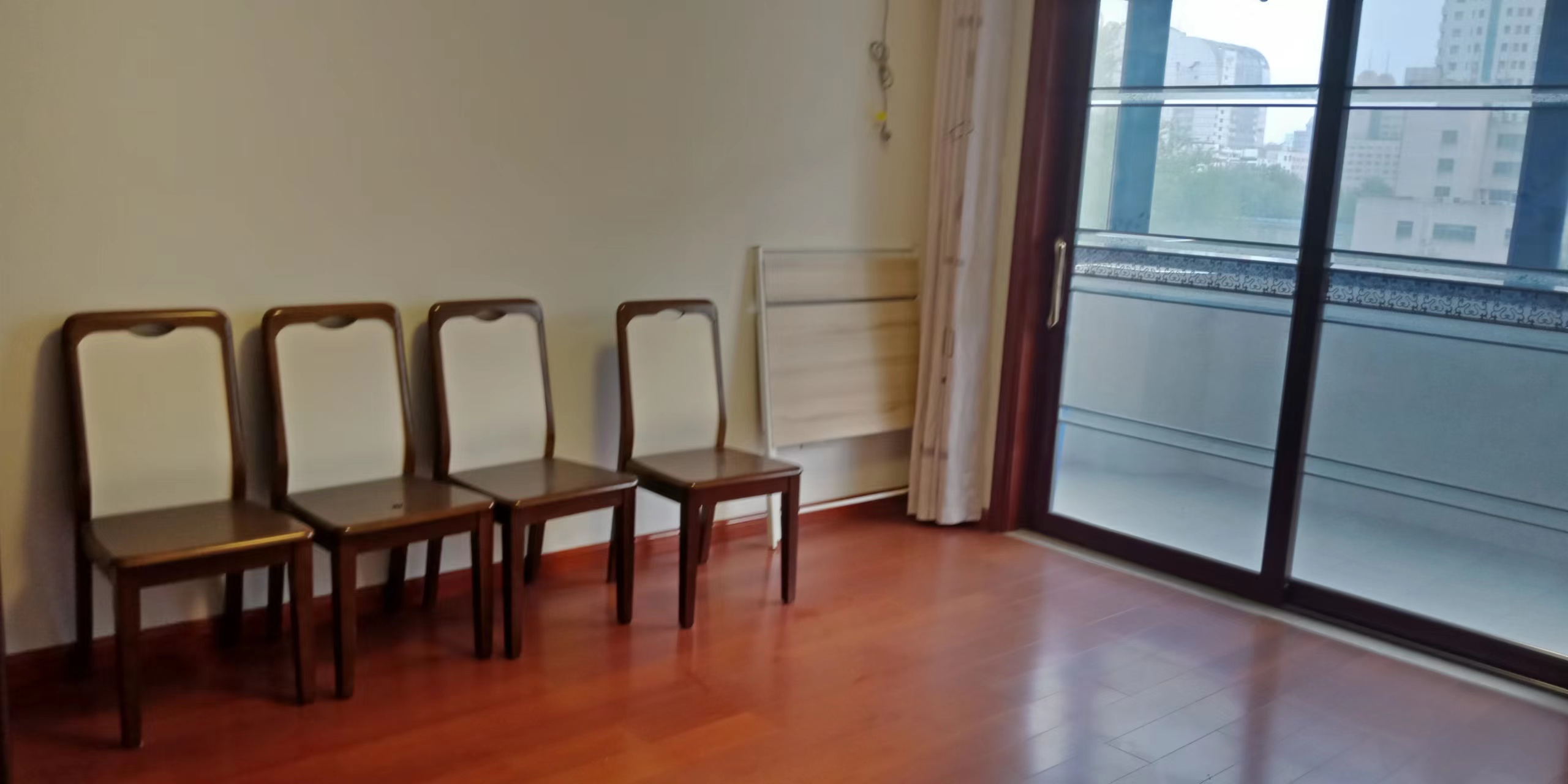 华威园 3室1厅1卫 88m&sup2;