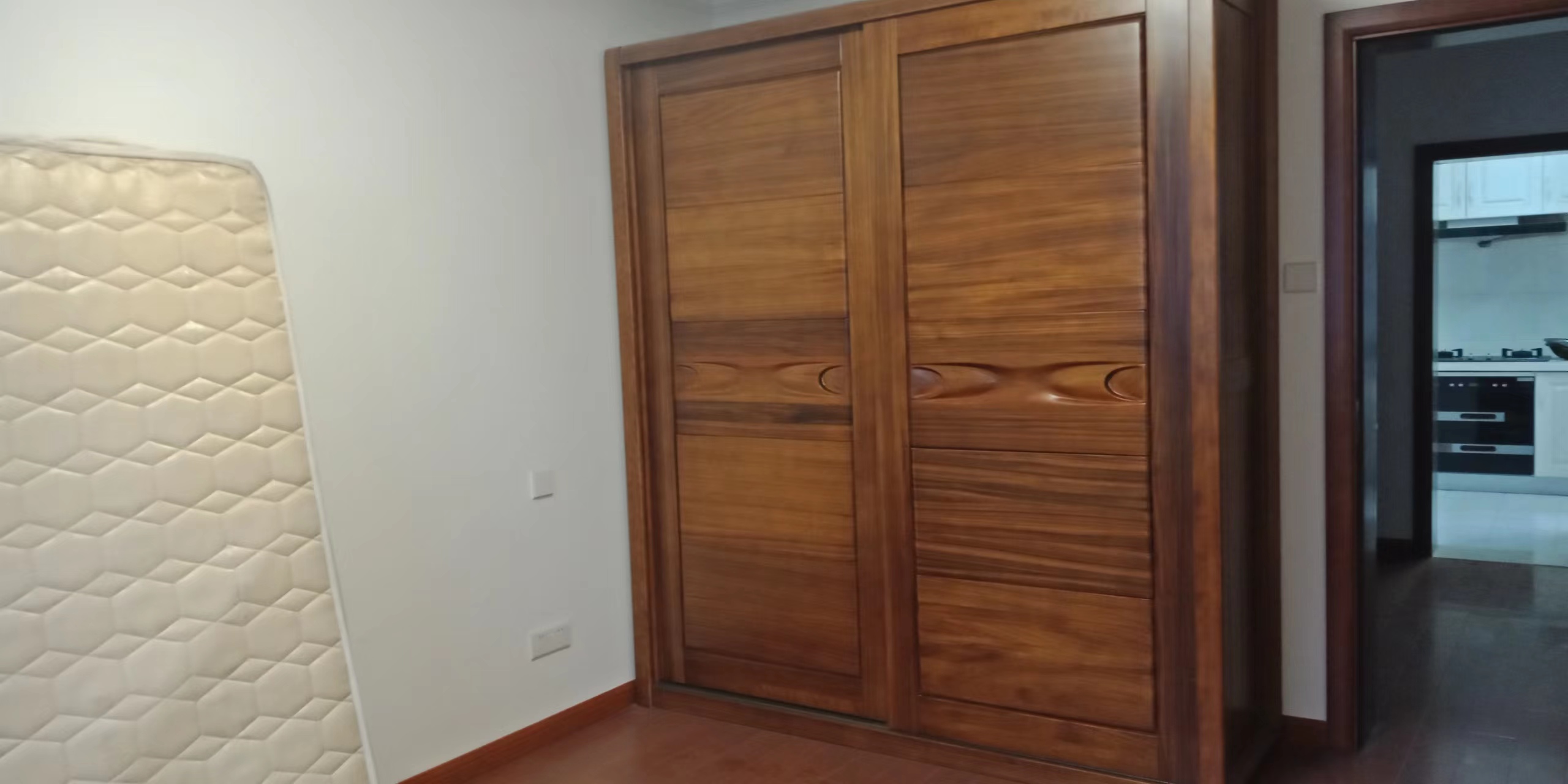 华威园 3室1厅1卫 88m&sup2;