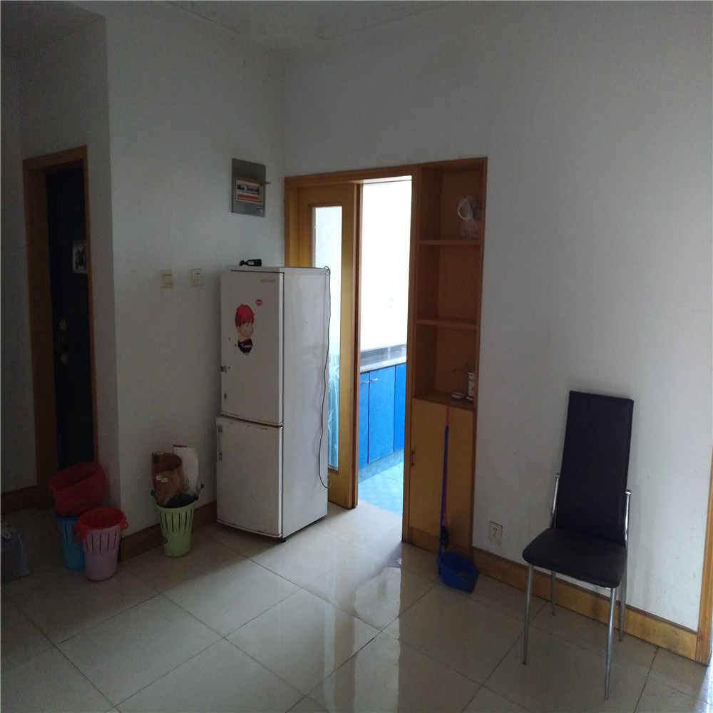 上海路7号 3室1厅1卫 106m&sup2;