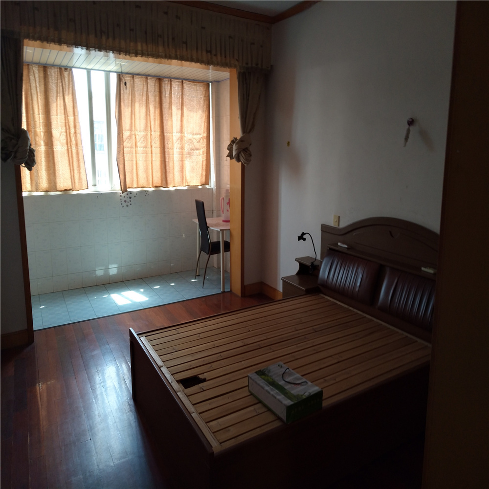 上海路7号 3室1厅1卫 106m&sup2;