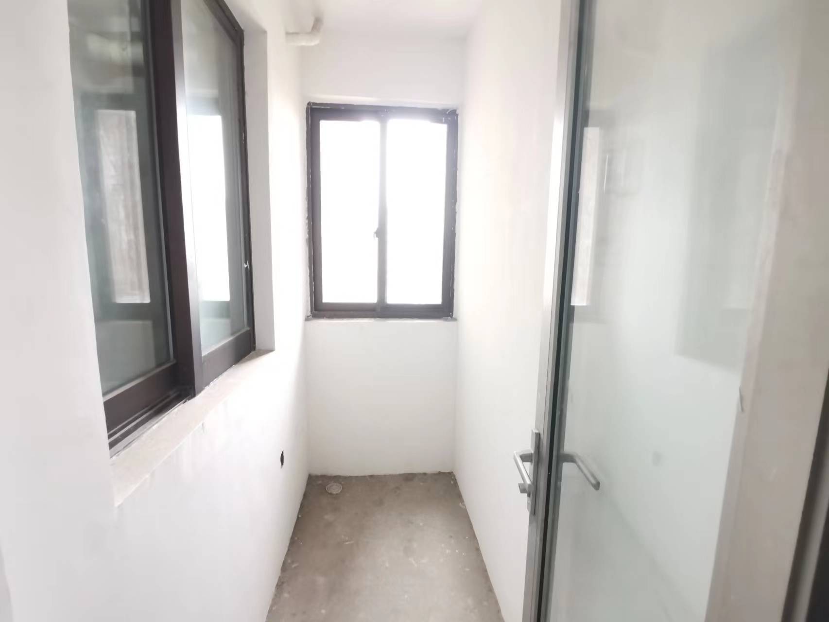 天安花园 2室2厅1卫 96m&sup2;
