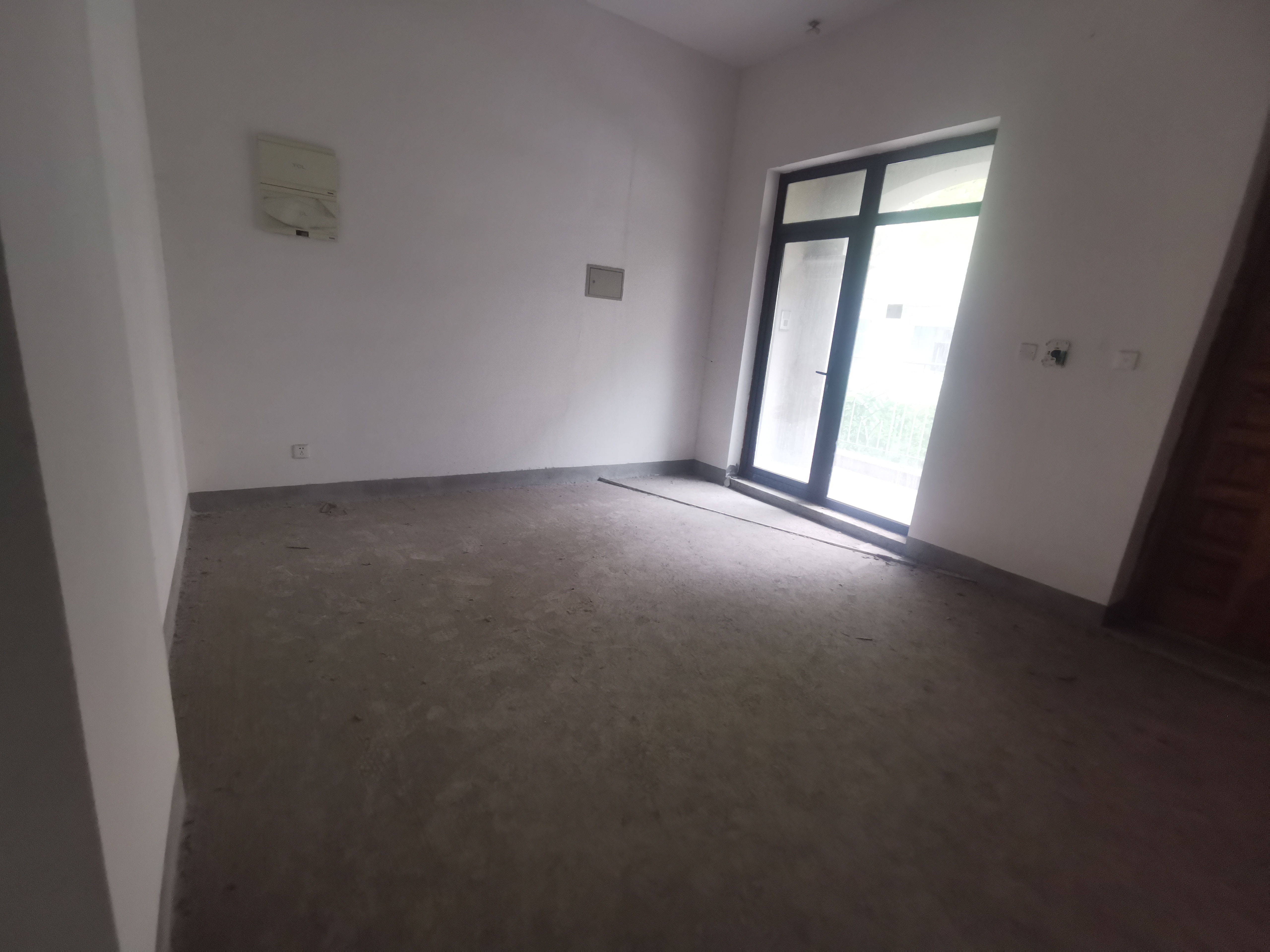 金河名人世家 4室2厅2卫 270.00m&sup2;