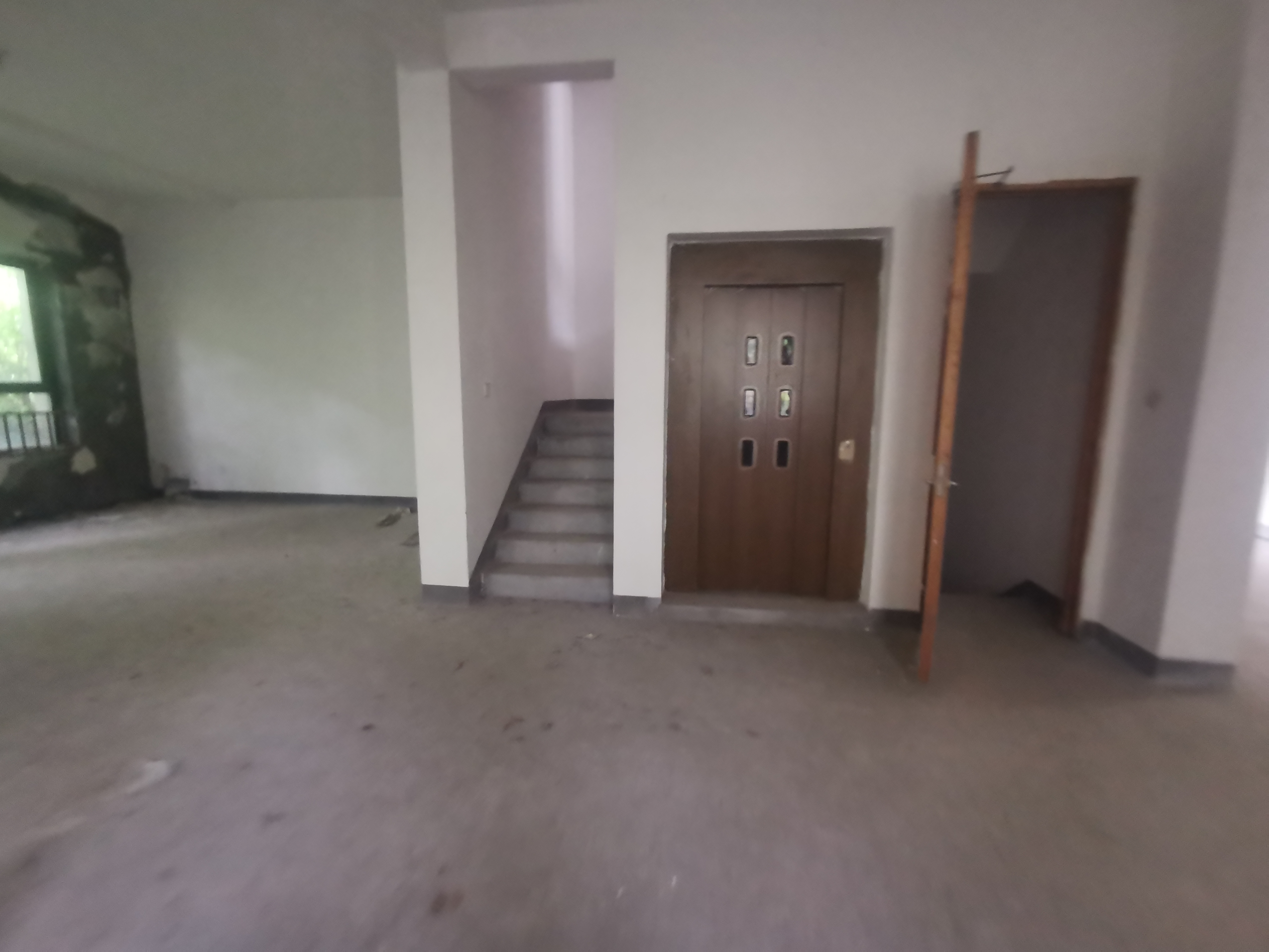 金河名人世家 4室2厅2卫 270.00m&sup2;