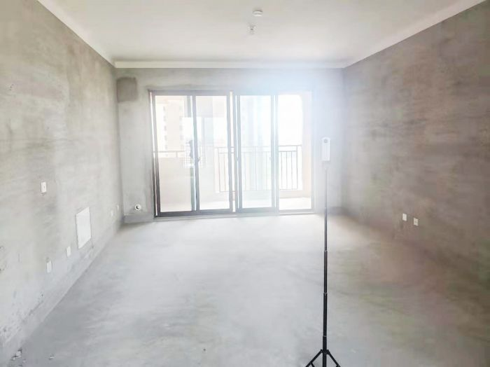 华强城 3室2厅2卫 128m&sup2;