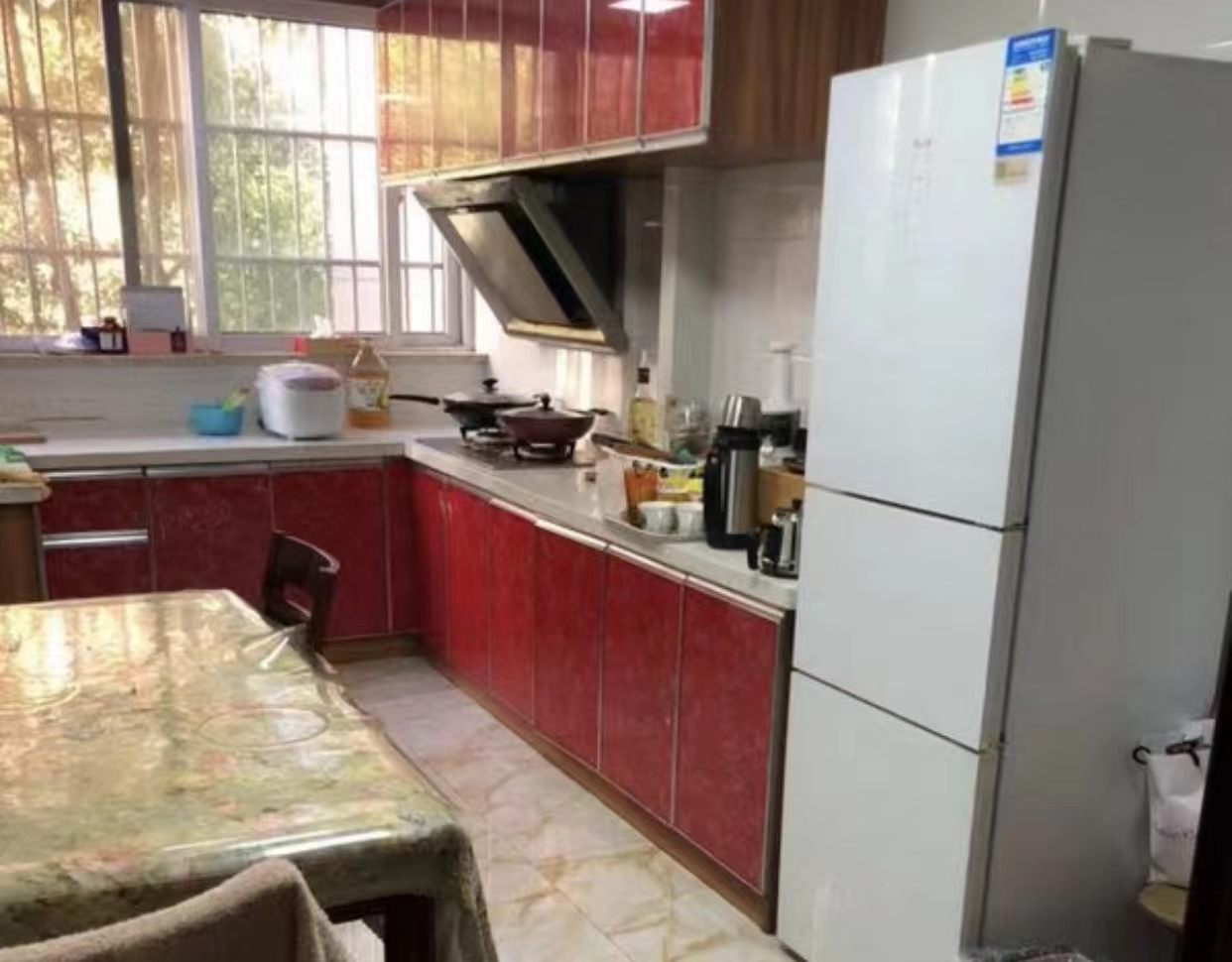 学士府 3室2厅1卫 132m&sup2;
