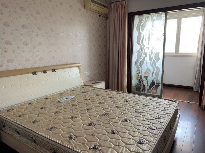 城港花苑西区 3室2厅1卫 144m&sup2;