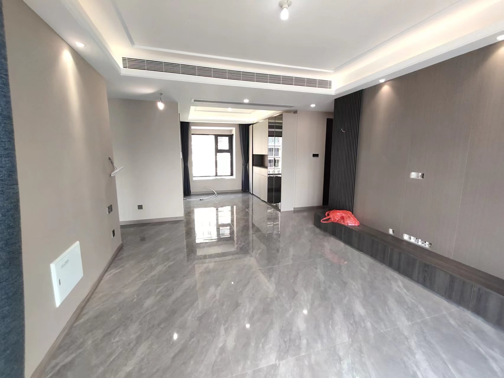 春风南岸东园 4室2厅2卫 122m&sup2;