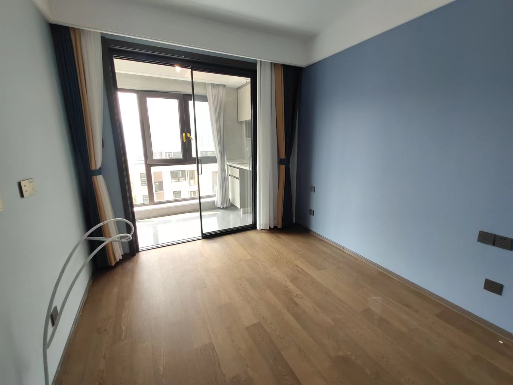春风南岸东园 4室2厅2卫 122m&sup2;