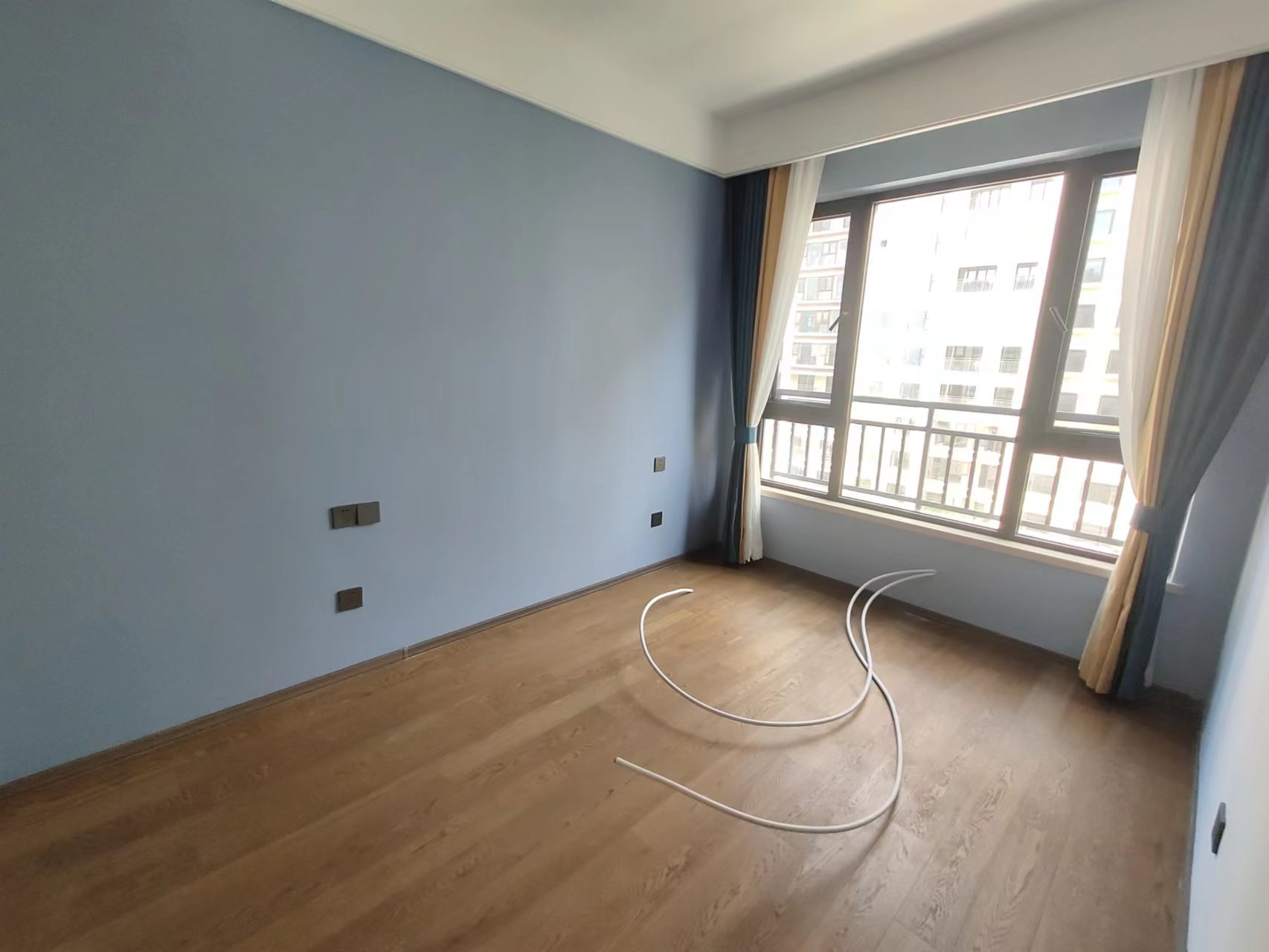 春风南岸东园 4室2厅2卫 122m&sup2;