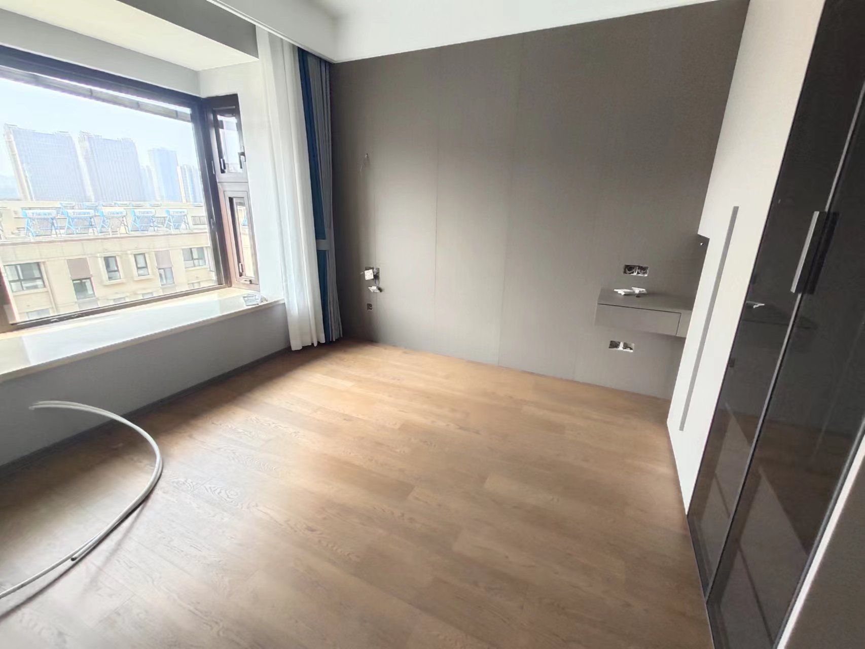春风南岸东园 4室2厅2卫 122m&sup2;