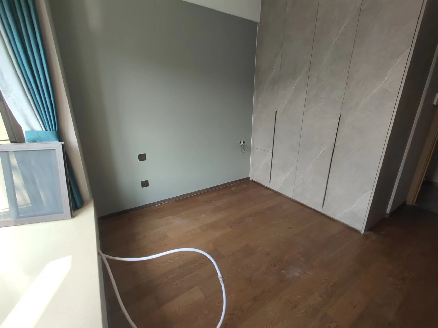 春风南岸东园 4室2厅2卫 122m&sup2;