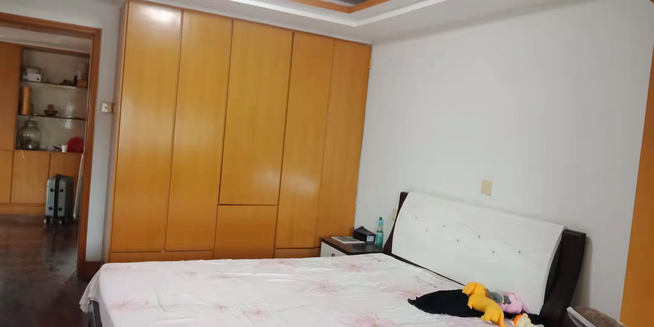 北园新村 4室2厅2卫 155.00m&sup2;