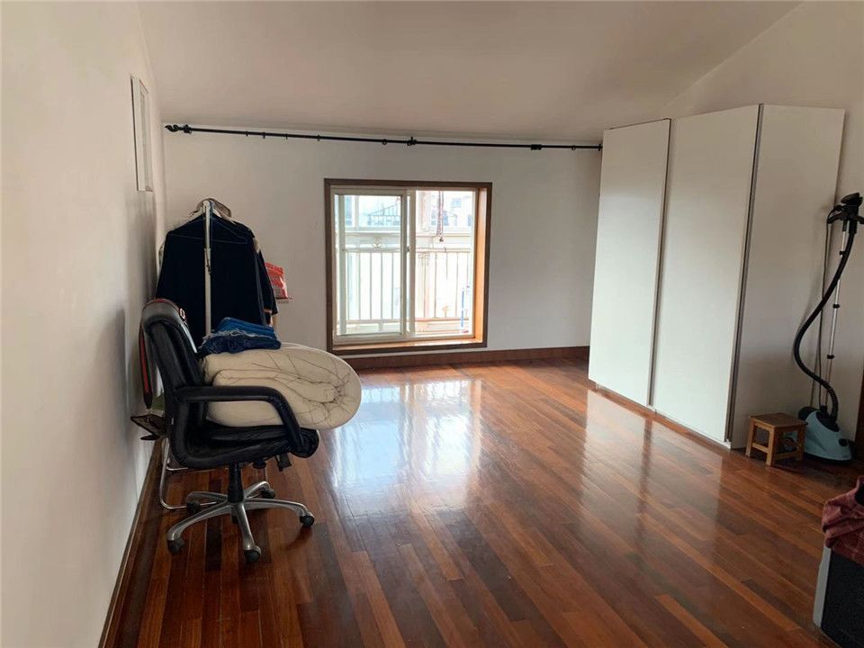 学田北苑 5室2厅3卫 220.00m&sup2;