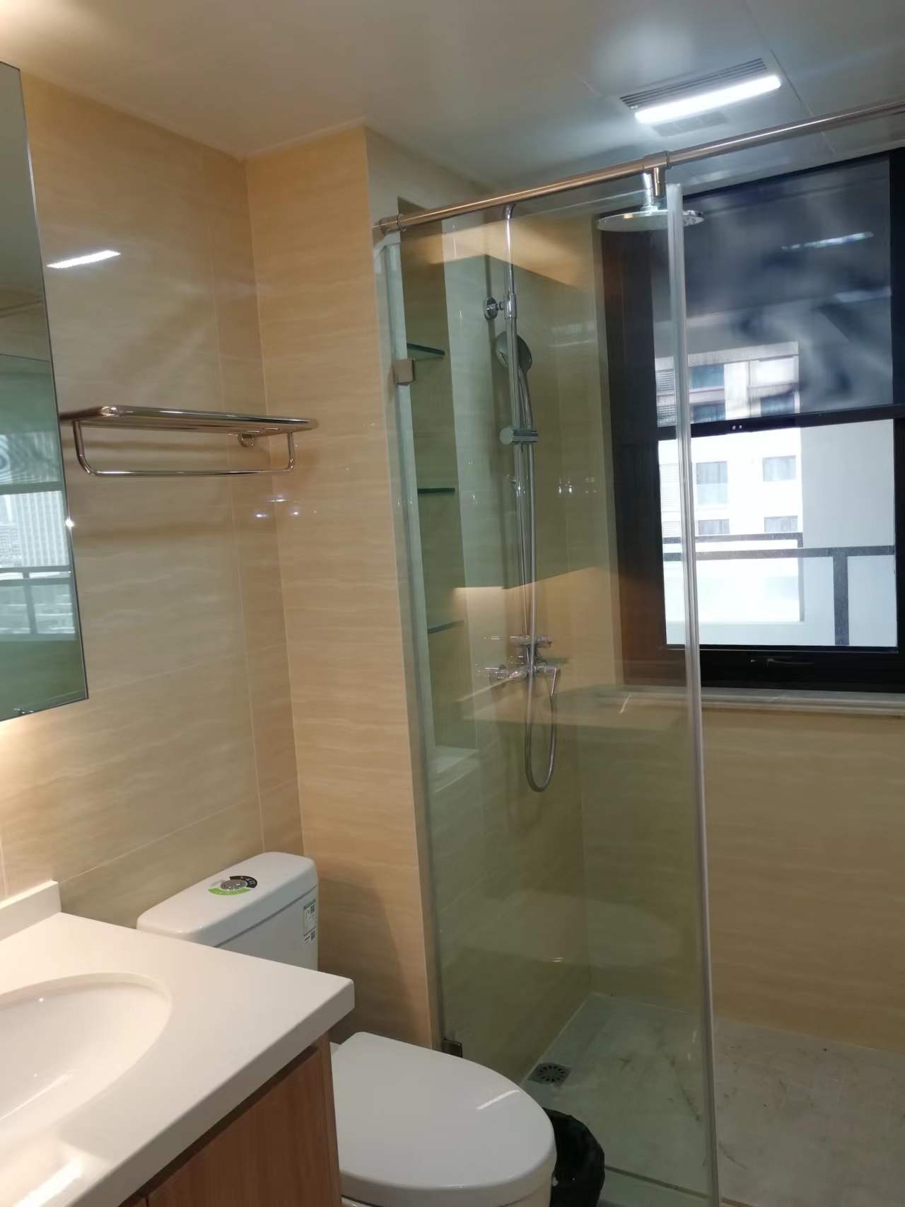 云樾东方 3室2厅1卫 96m&sup2;
