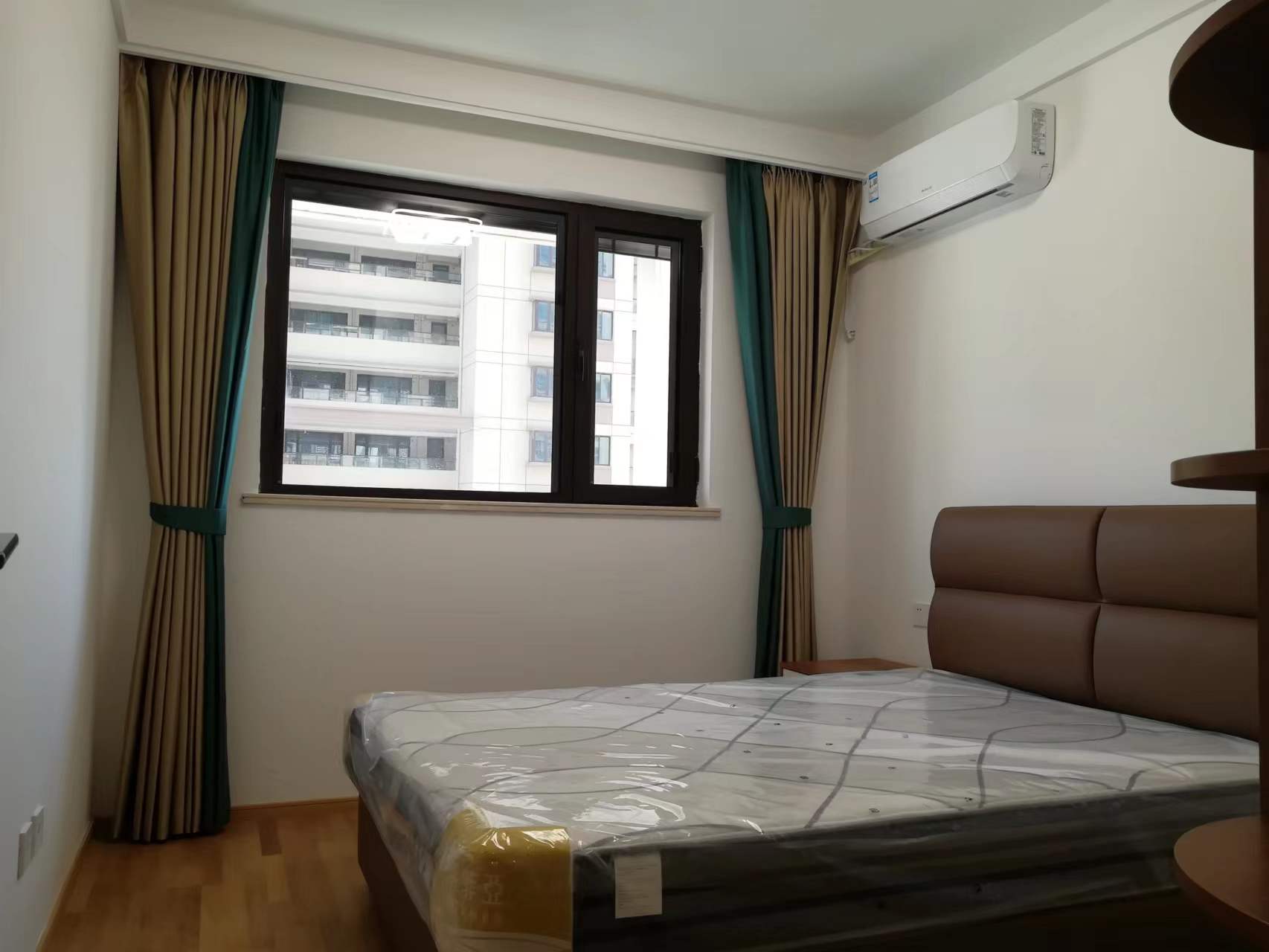 云樾东方 3室2厅1卫 96m&sup2;