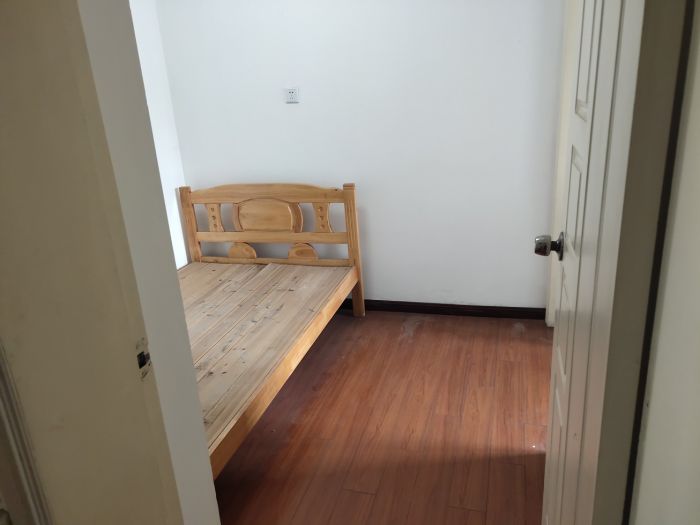 高迪晶城 2室1厅1卫 67m&sup2;