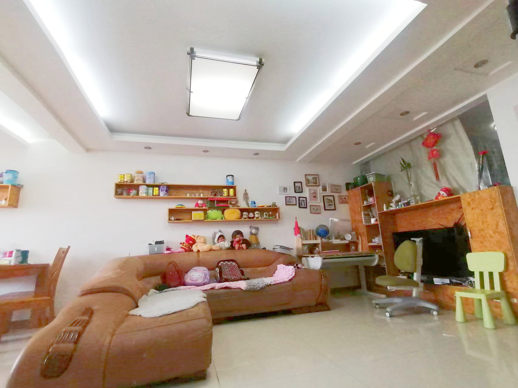 世纪东城 2室2厅1卫 82m&sup2;