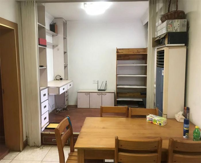 东城花园 4室2厅2卫 87m&sup2;