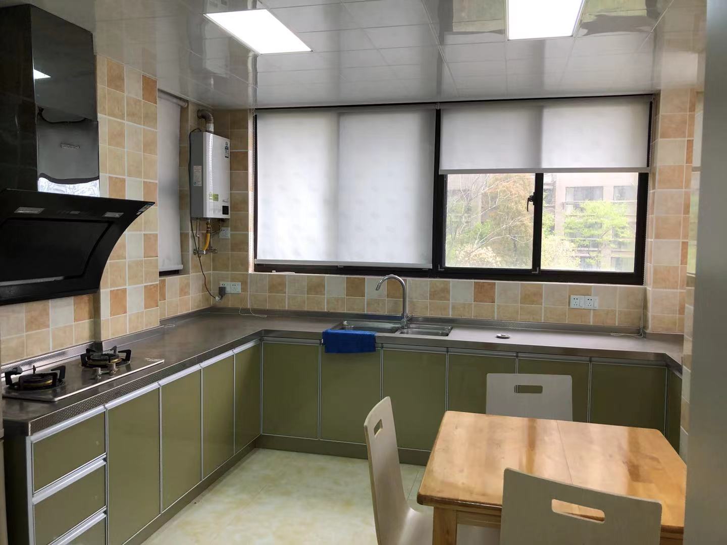 紫东南苑 2室1厅1卫 95m&sup2;