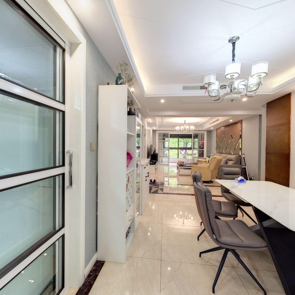 中港城世家 4室2厅2卫 172.26m&sup2;