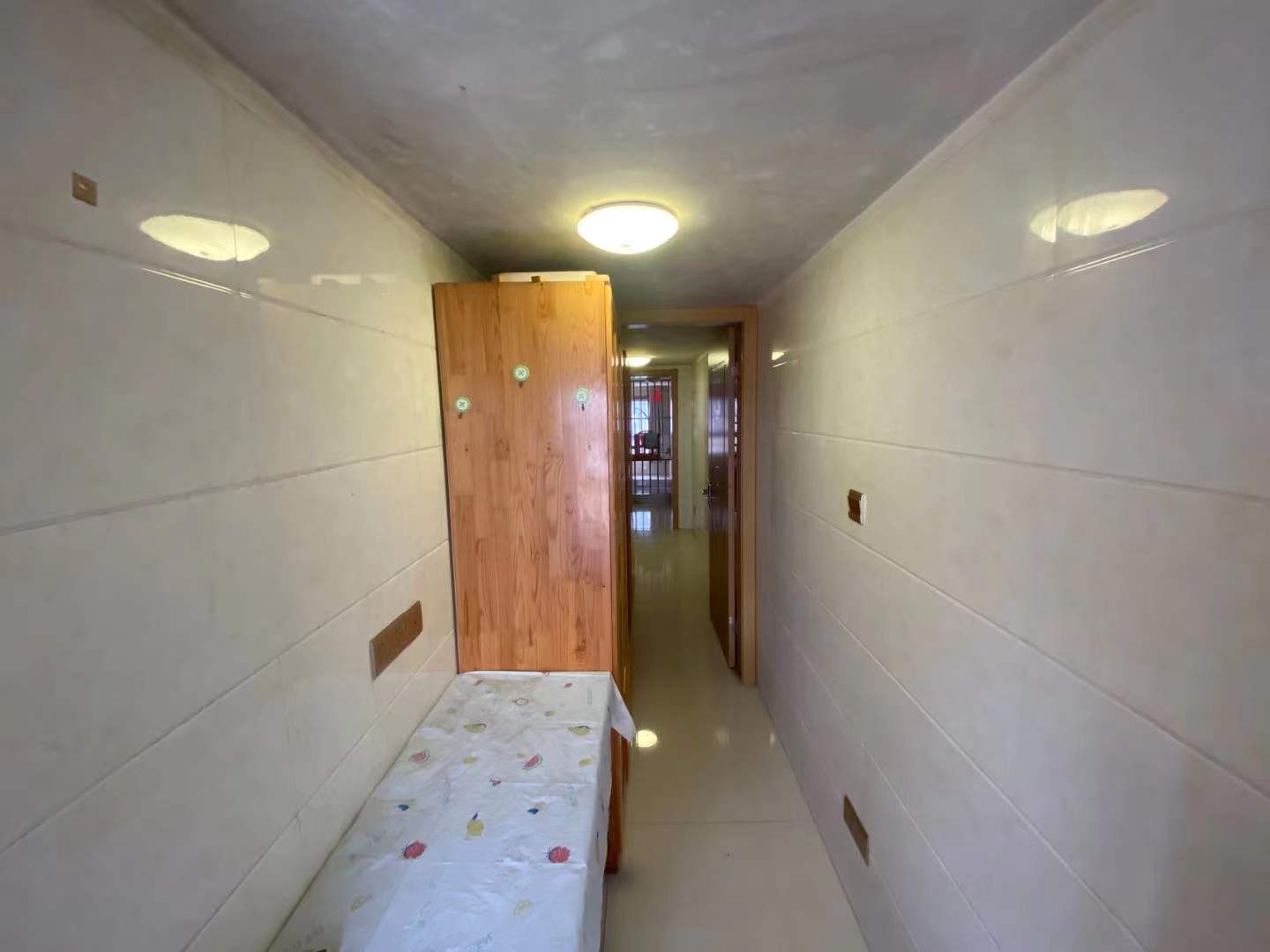 金贸公寓 1室1厅1卫 50.00m&sup2;