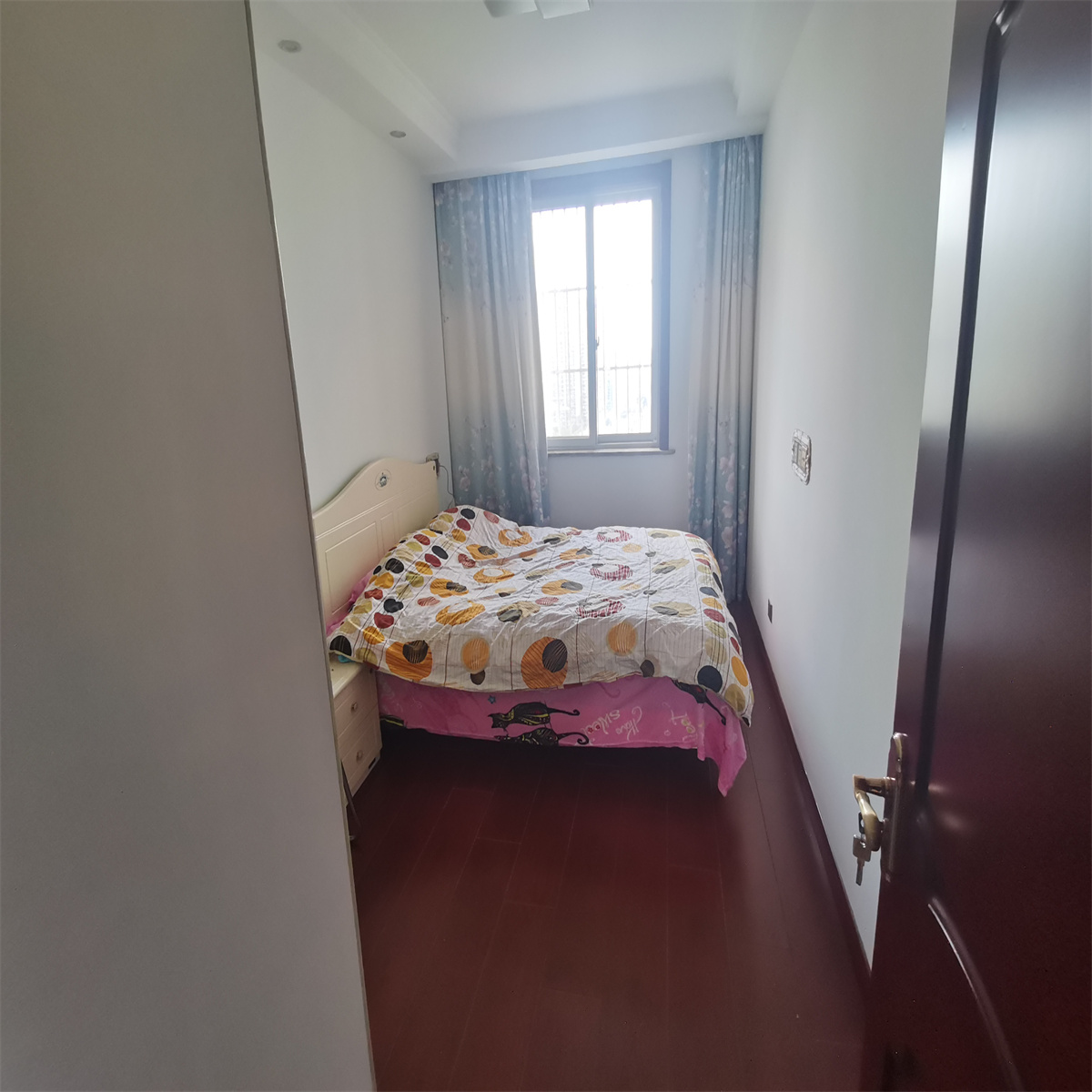 江海佳苑 3室2厅2卫 144m&sup2;