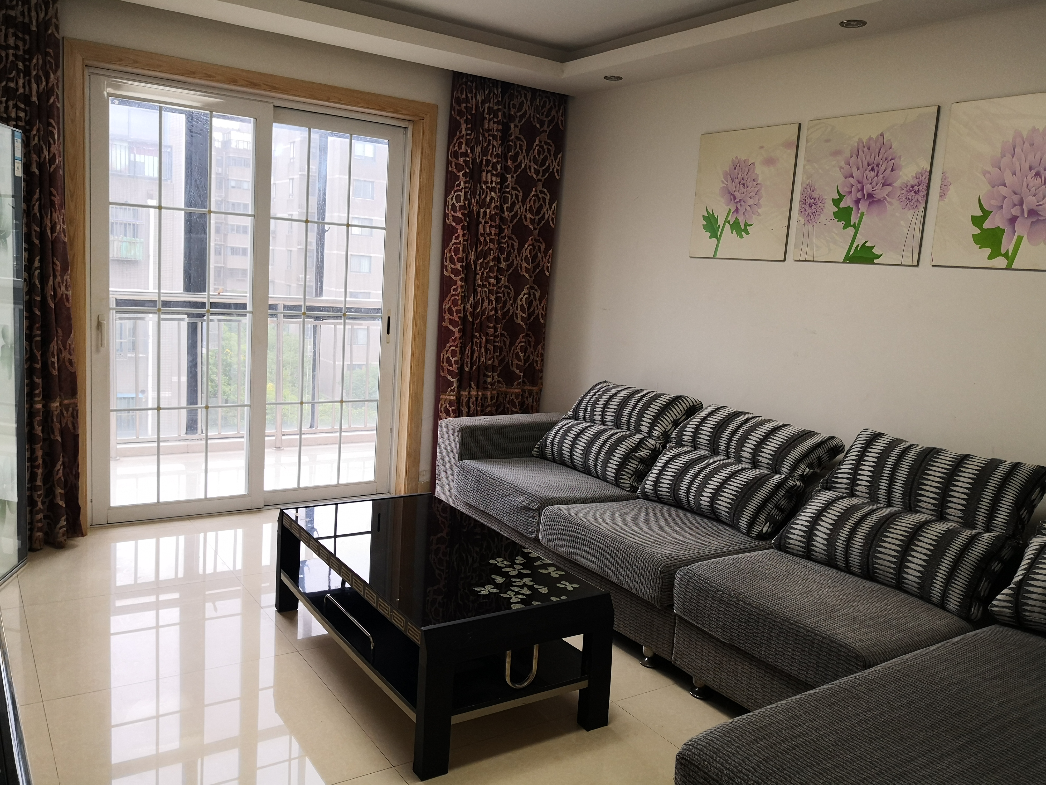 尚德城邦 4室2厅2卫 150m&sup2;