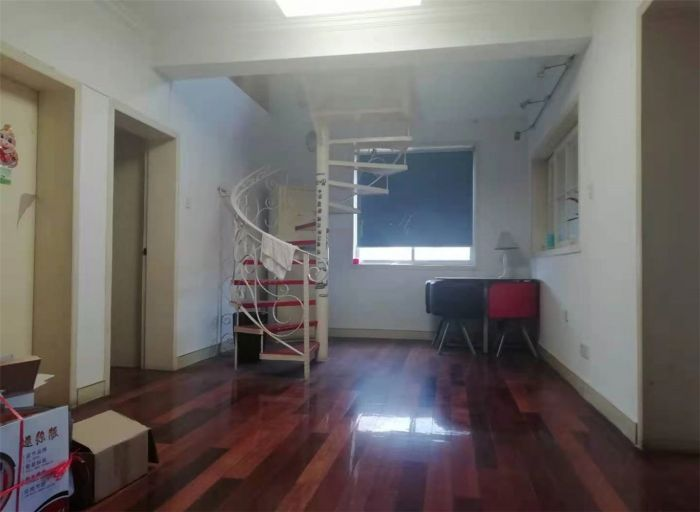 学田东苑 3室2厅2卫 150m&sup2;