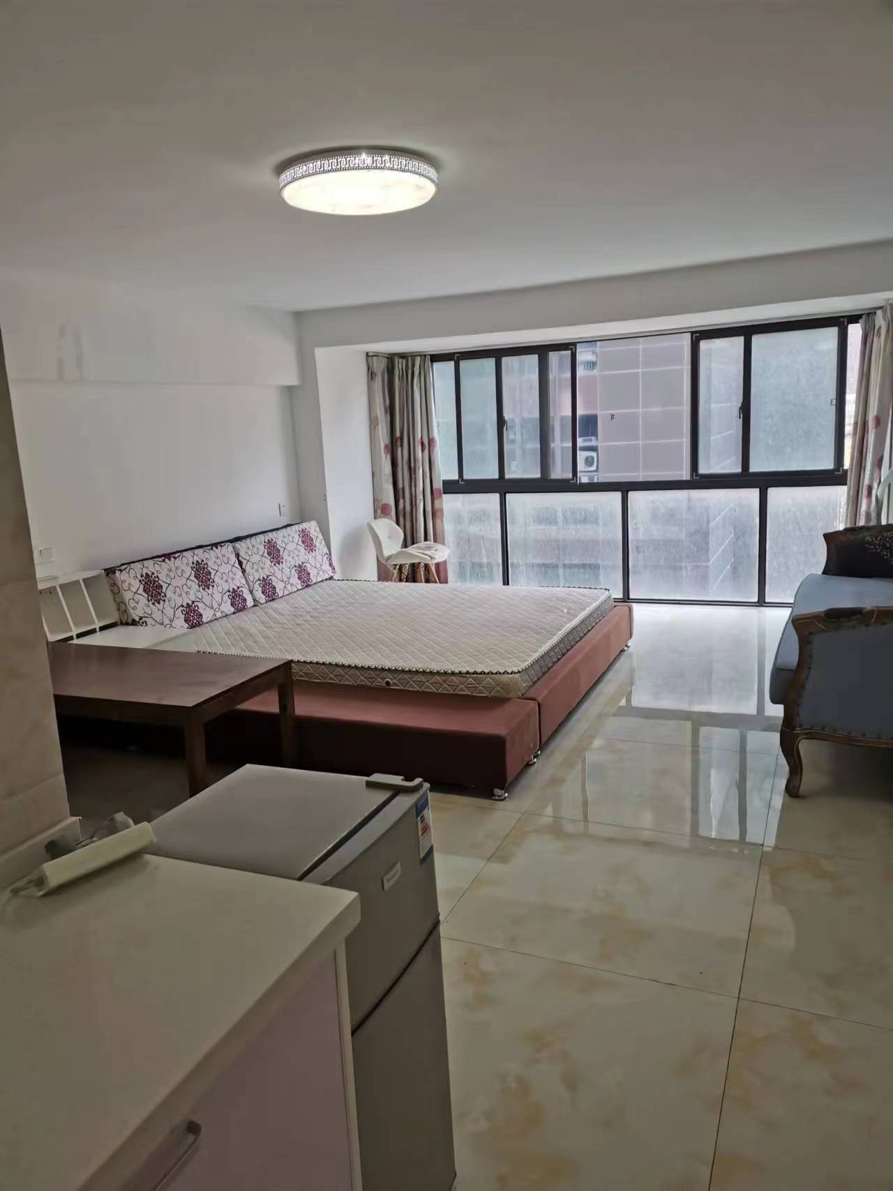 金贸公寓 2室1厅1卫 75m&sup2;