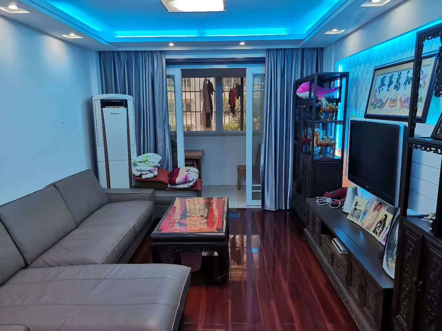 锦安花园一期 3室2厅1卫 145m&sup2;