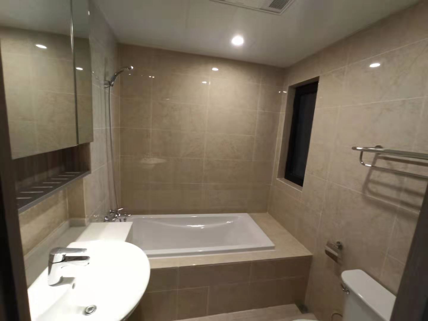 云樾河山 3室2厅2卫 118m&sup2;