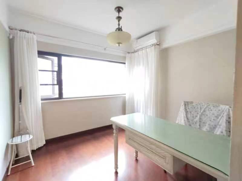 万科城市之光 3室2厅2卫 142m&sup2;