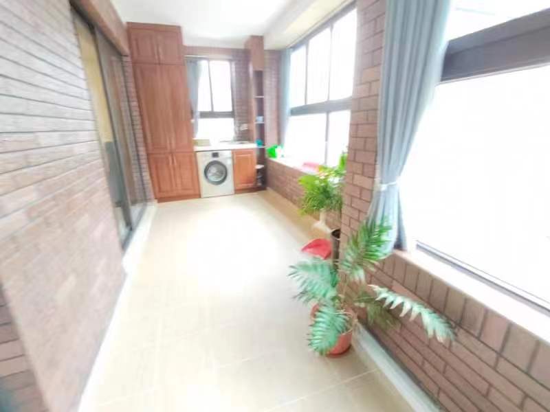 万科城市之光 3室2厅2卫 142m&sup2;