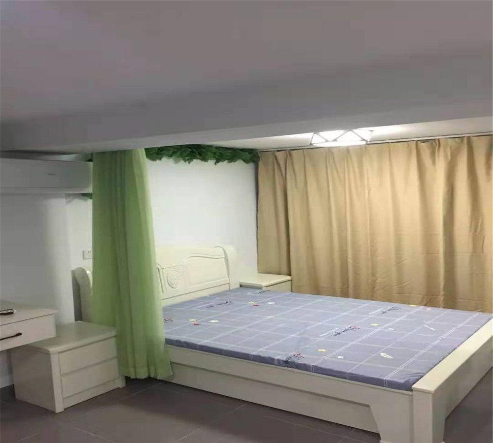 皇家花园北区 5室2厅1卫 120m&sup2;