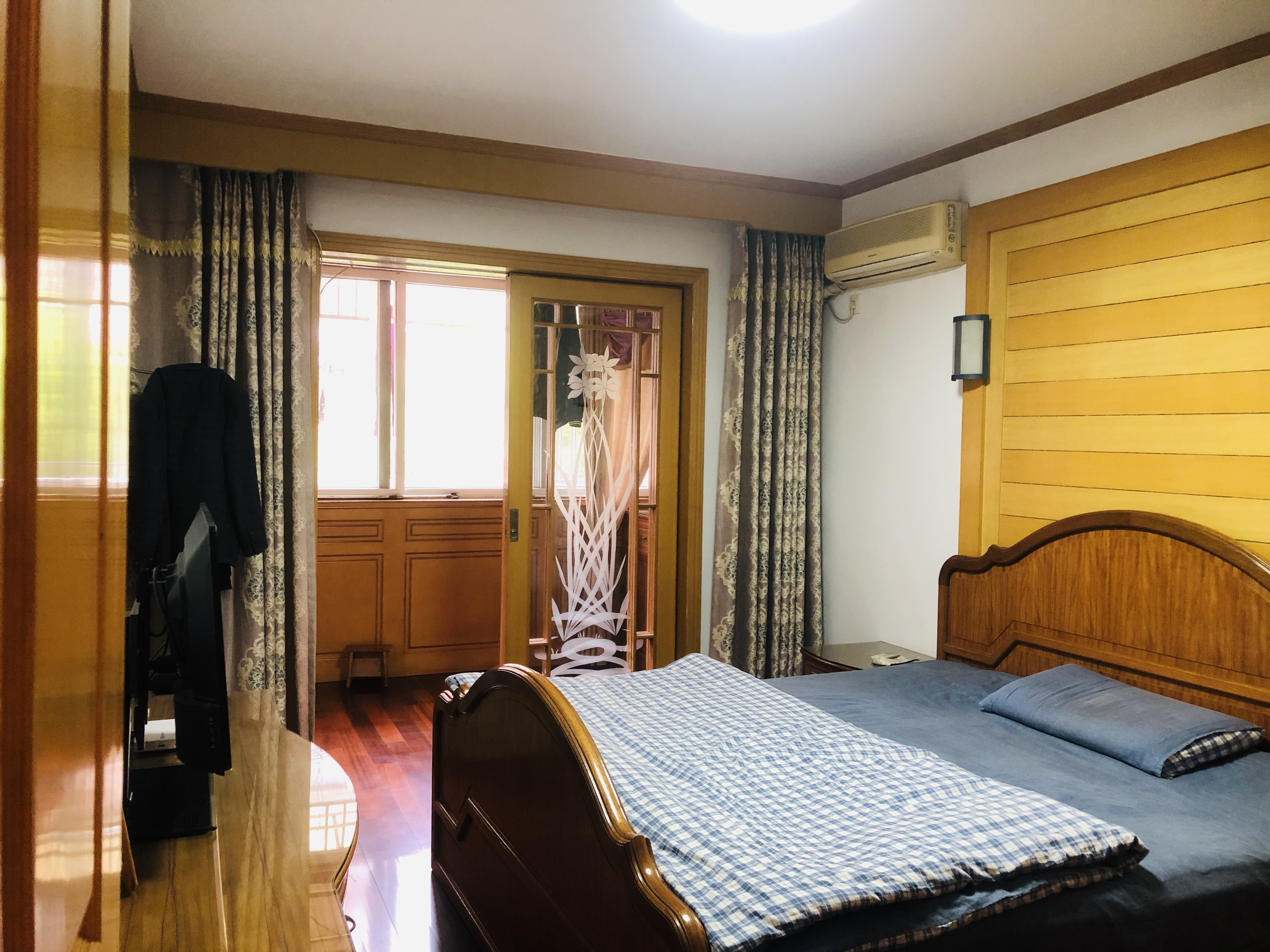 濠南路32号小区 3室2厅2卫 143m&sup2;