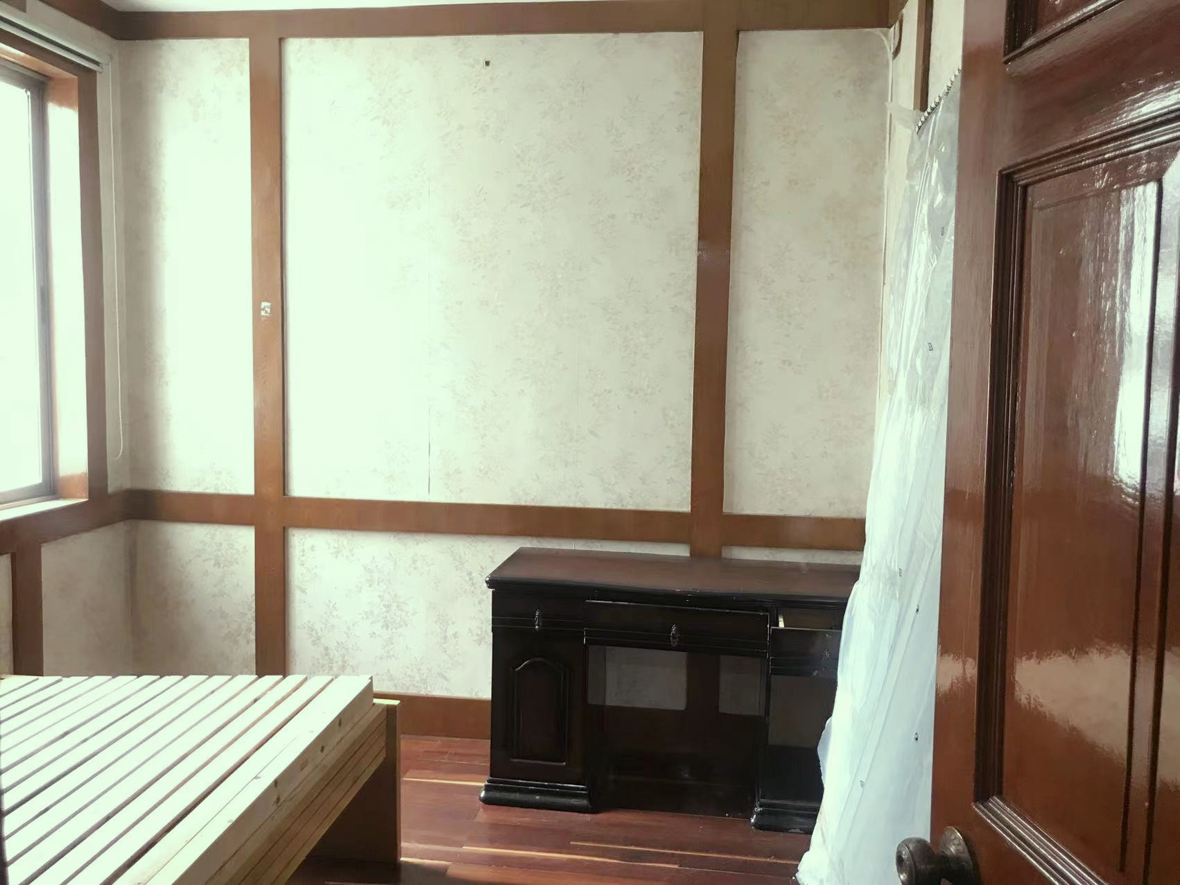 富贵园 3室2厅1卫 120m&sup2;