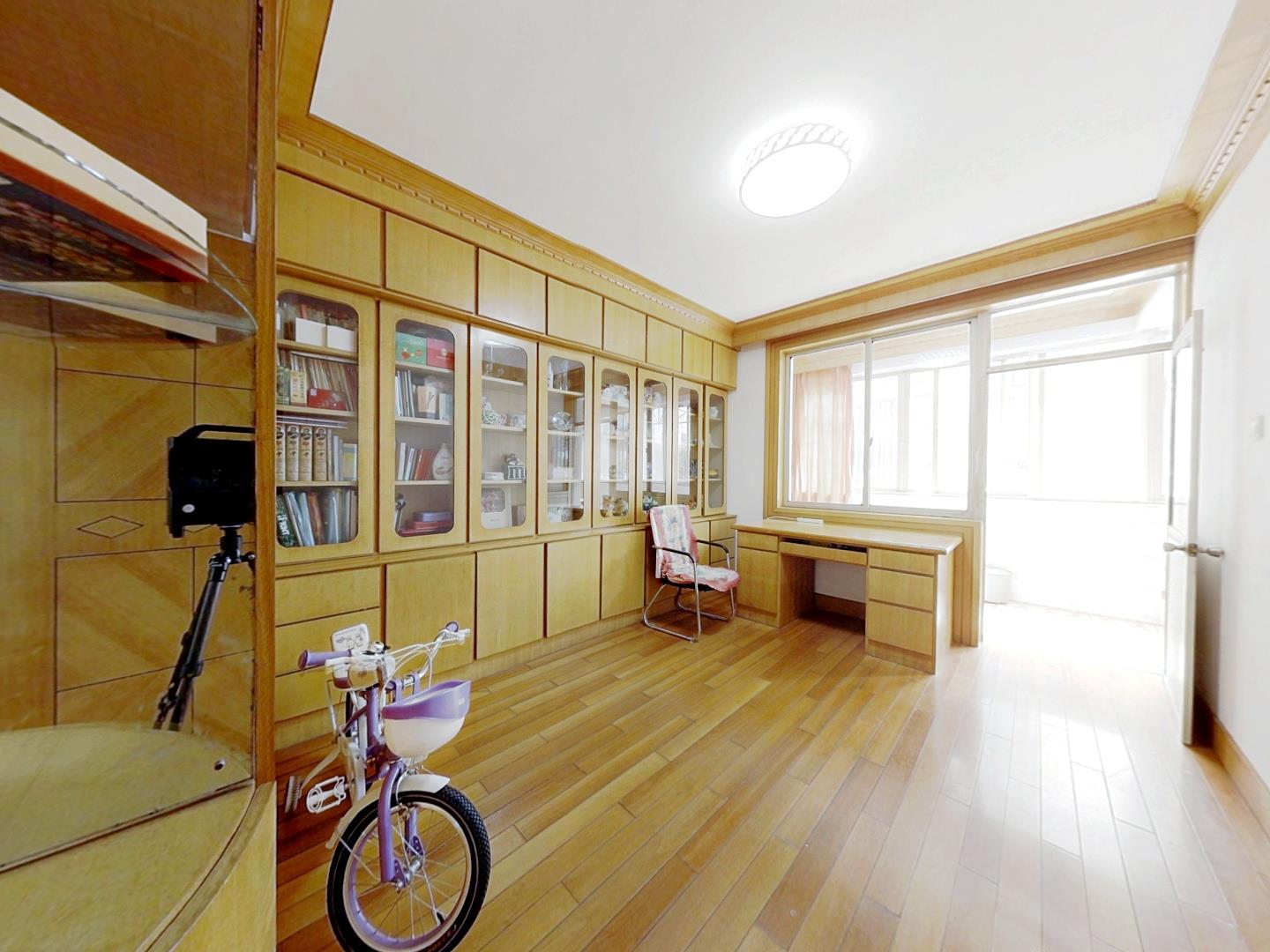 光明东村一期 3室2厅1卫 119m&sup2;